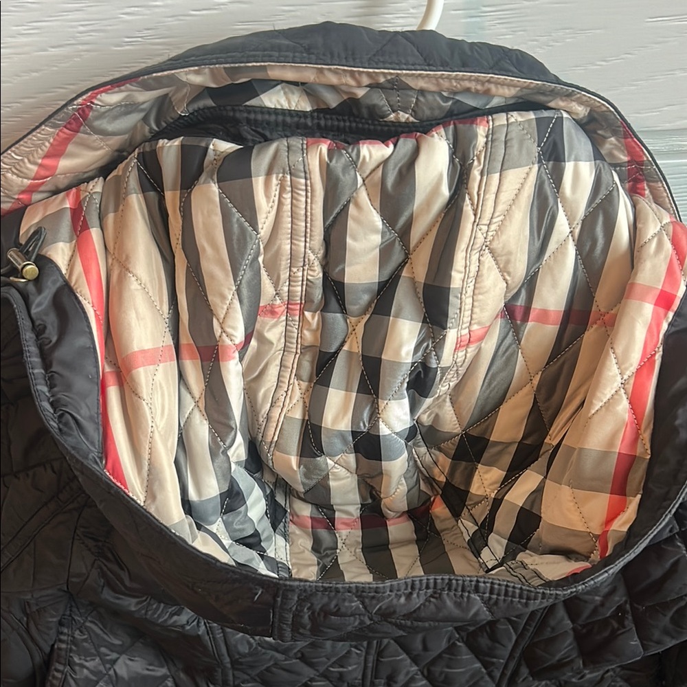 Burberry Black Quilted Jacket - Picture 6 of 6